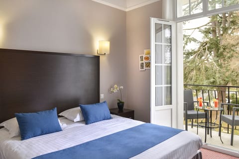 Comfort Double Room | Desk, iron/ironing board, free WiFi, bed sheets