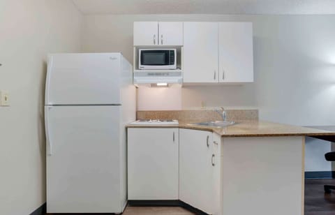 Studio, 1 King Bed, Non Smoking | Private kitchen | Full-size fridge, microwave, stovetop, coffee/tea maker