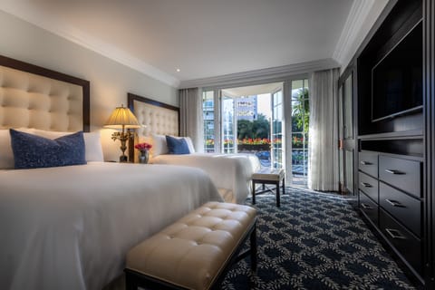 Plaza Luxury Suite Double | Premium bedding, pillowtop beds, in-room safe, desk