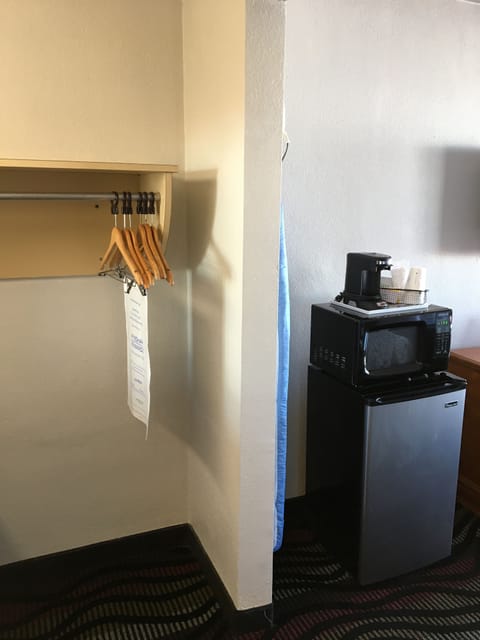 In-room safe, desk, iron/ironing board, free WiFi