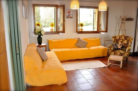 Deluxe Apartment, 2 Bedrooms, City View | Living area | TV