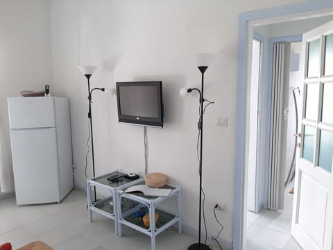 Apartment | 2 bedrooms, iron/ironing board, free WiFi, bed sheets