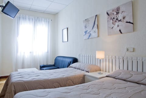 Classic Room | In-room safe, desk, iron/ironing board, free WiFi