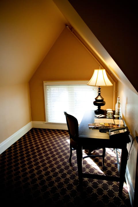 37-inch flat-screen TV with cable channels, TV, iPod dock