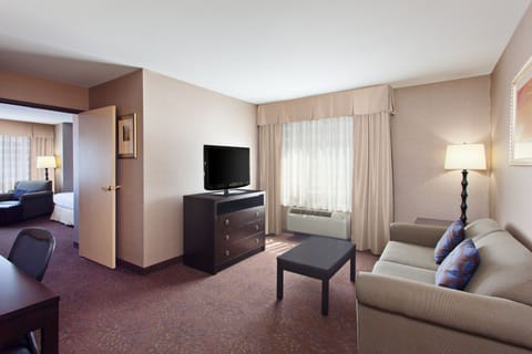 Suite, 1 Bedroom | In-room safe, desk, iron/ironing board, free cribs/infant beds