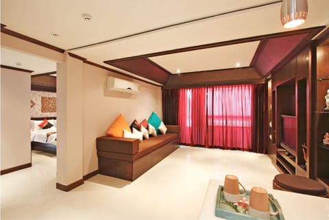 One-Bedroom Suite | Living area | LCD TV