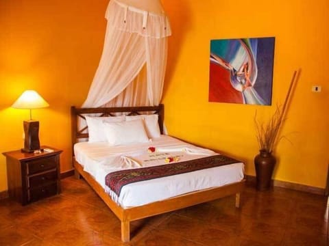 Minibar, in-room safe, soundproofing, iron/ironing board