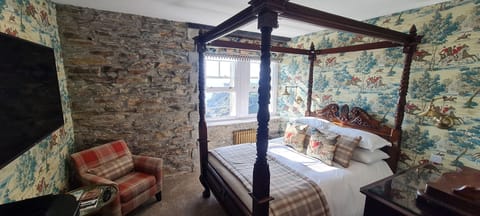 Deluxe Four Poster Room with Sea View (Not Pet Friendly) | Premium bedding, iron/ironing board, cribs/infant beds, free WiFi