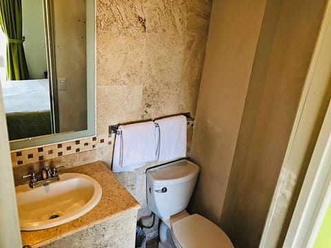 Standard room with air conditioning | Bathroom | Shower, towels, soap, shampoo