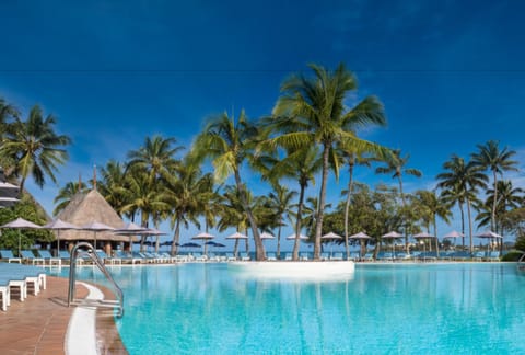 Outdoor pool, pool umbrellas, sun loungers