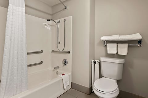 Standard Room, 1 Queen Bed, Accessible, Refrigerator & Microwave | Bathroom | Combined shower/tub, free toiletries, hair dryer, towels