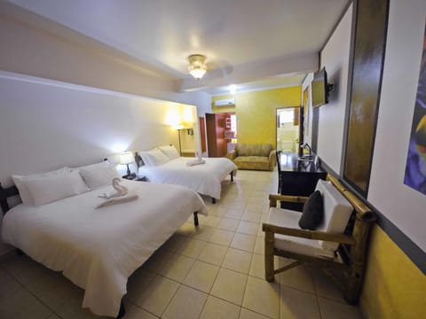 Deluxe Double Room | In-room safe, individually decorated, individually furnished, desk