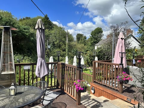 Cheriton - no pets allowed | Terrace/patio