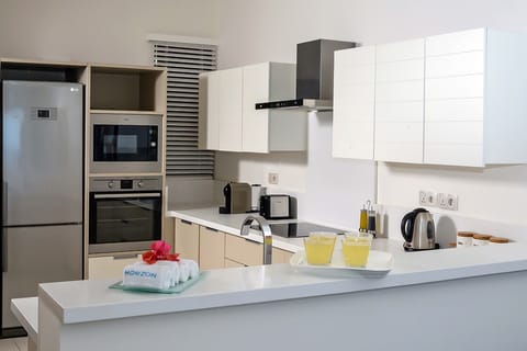 Premium Apartment, 3 Bedrooms | Private kitchen | Full-size fridge, microwave, stovetop, dishwasher