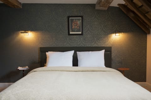 Superior Double or Twin Room, City View | Minibar, in-room safe, iron/ironing board, free WiFi