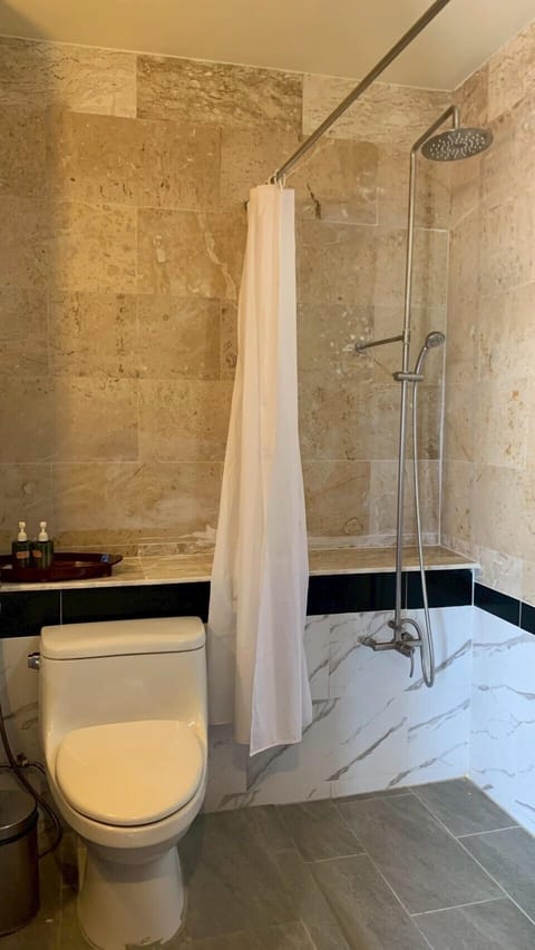 Suite with Seaview | Bathroom | Towels