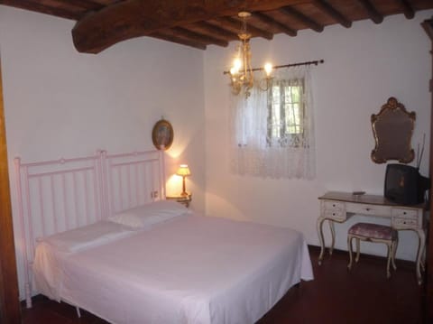 Triple Room | Minibar, desk, soundproofing, free cribs/infant beds