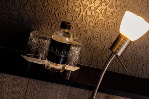 Suite | Hypo-allergenic bedding, individually decorated, individually furnished