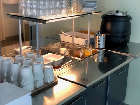 Free daily self-serve breakfast