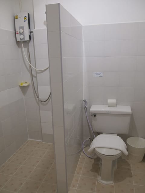 Bathroom | Shower, free toiletries, hair dryer, towels