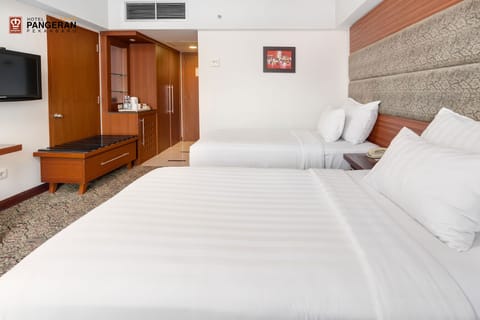 Grand Deluxe Twin Room | Minibar, in-room safe, free WiFi