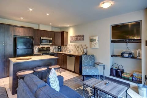 Borealis 243, 3 Bedroom Townhome | Living area | Flat-screen TV, fireplace, DVD player