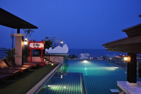 Outdoor pool, sun loungers