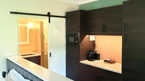 Deluxe Studio, Non Smoking, Garden View | Private kitchenette | Fridge, microwave, espresso maker, electric kettle