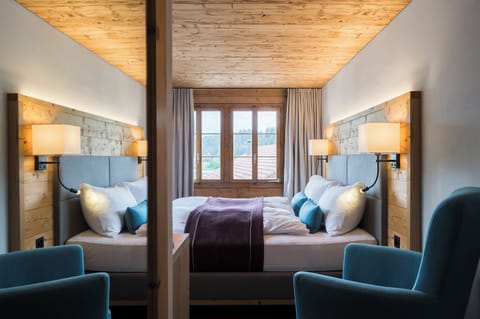 Deluxe Single Room | Premium bedding, down comforters, free WiFi, bed sheets