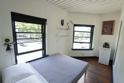 Small Double Room with Shared Bathroom | Free cribs/infant beds, travel crib, free WiFi, bed sheets