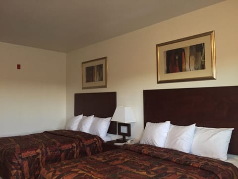 Deluxe Double Room | Desk, free WiFi, bed sheets