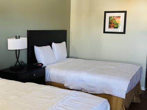 Basic Double Room | Free WiFi, bed sheets