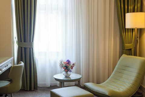 Superior Room | In-room safe, blackout drapes, soundproofing, iron/ironing board