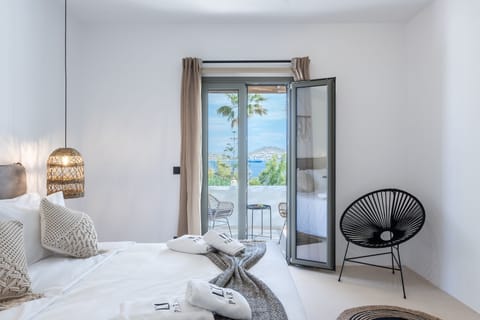 Deluxe Double Room, Balcony, Sea View | Premium bedding, pillowtop beds, in-room safe, individually decorated