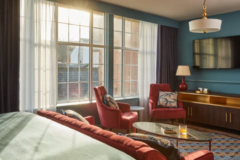 In-room safe, individually decorated, individually furnished, desk