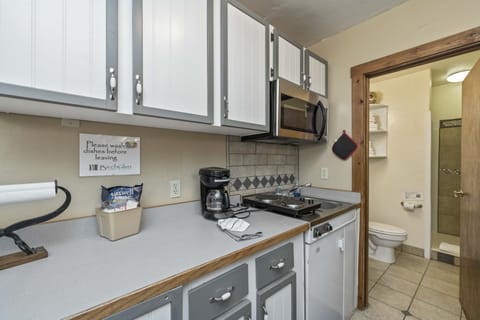 Superior Quadruple Room, Kitchenette | Free WiFi, bed sheets