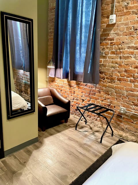 Premium Suite | Free WiFi, bed sheets