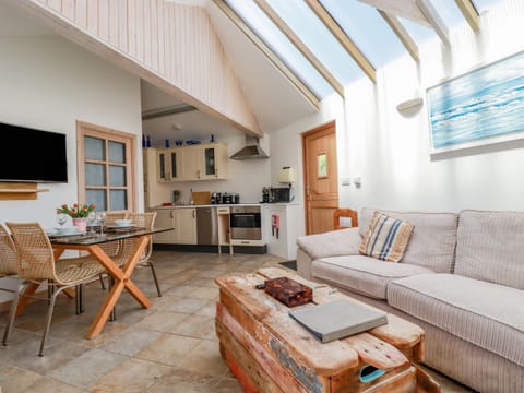 Cottage | Living room | TV