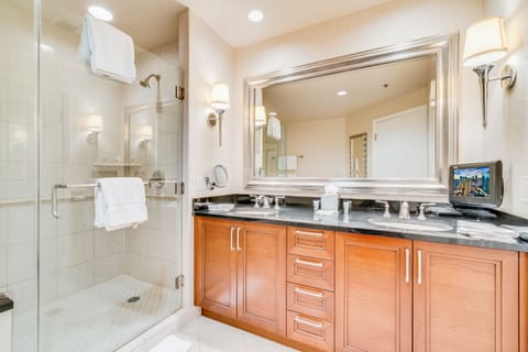 Separate tub and shower, jetted tub, hair dryer, towels