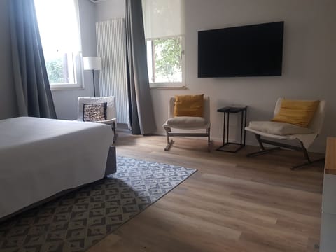 City Apartment | Free WiFi, bed sheets