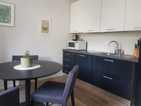City Apartment | Private kitchen | Espresso maker, coffee/tea maker, electric kettle
