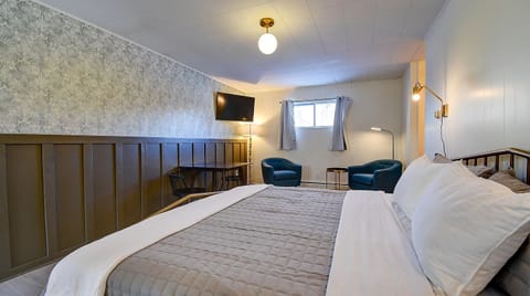 Room, Multiple Beds | Free WiFi, bed sheets