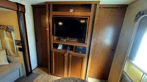 Deluxe Mobile Home, 1 Bedroom | Living area | 32-inch LCD TV with digital channels, TV, Netflix