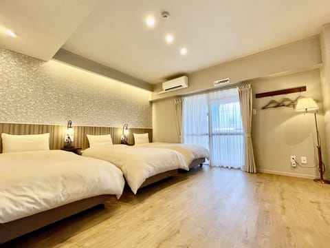 Triple Room, Non Smoking | Free WiFi, bed sheets