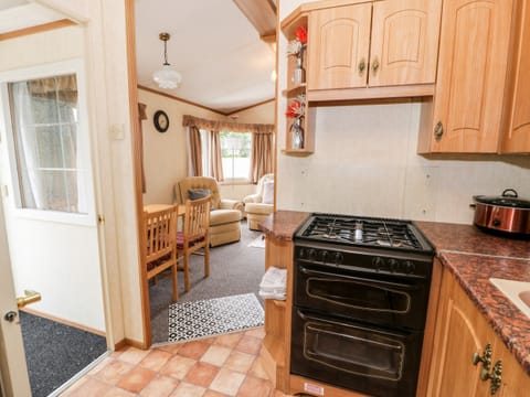 2 bedrooms, individually decorated, individually furnished, free WiFi