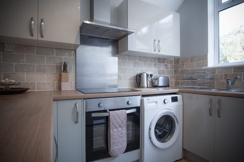 City House | Private kitchen | Electric kettle, toaster, cookware/dishes/utensils