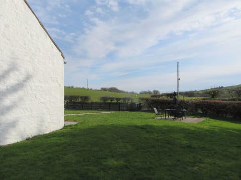 Cottage | Property grounds