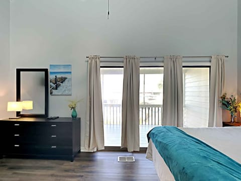 House, Multiple Beds, Balcony, Pool View | 2 bedrooms, WiFi (free), individually decorated, individually furnished