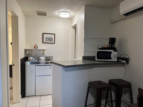 Queen Room | Blackout drapes, iron/ironing board, free WiFi, bed sheets