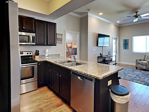 Condo, Multiple Beds, Balcony (#E403 - No Pets Allowed) | Private kitchen | Fridge, microwave, oven, stovetop